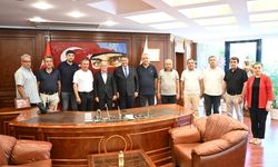 ADLIHAN DERE’DEN  KUMLUCA ÇIKARMASI:  ESNAFIN NABZI TUTULDU