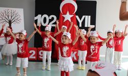 Cumhuriyet Coşkusu Miniklerle Yaşandı!