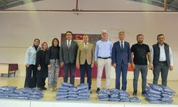 Öğretmen Ve Kursiyerlerden Minik Yüreklere Sıcacık Bir Hediye