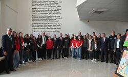 24 Kasım Öğretmenler Günü Kumluca'da Coşkuyla Kutlandı