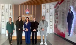 Müjgan Çetin Okullarından Bahçeşehir Kolejine Anlamlı Ziyaret