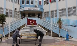 Büyükşehirden Kumluca’ya Bank ve Piknik Masası Desteği