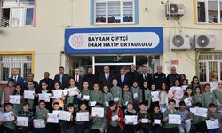 Kumluca'da 15 bin 226 öğrenci karne aldı