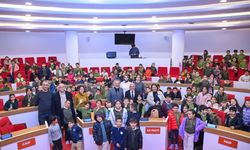 Minik Öğrencilerden Belediyeye Anlamlı Ziyaret