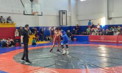 Kumluca Güreşte İl Gururu Yaşadı