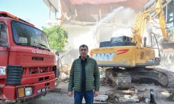 KUMLUCA ÖĞRETMENEVİ BİNASINDA YIKIM ÇALIŞMALARI BAŞLADI