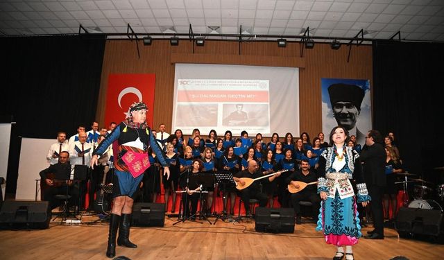 Öğretmen Korosundan Muhteşem Konser