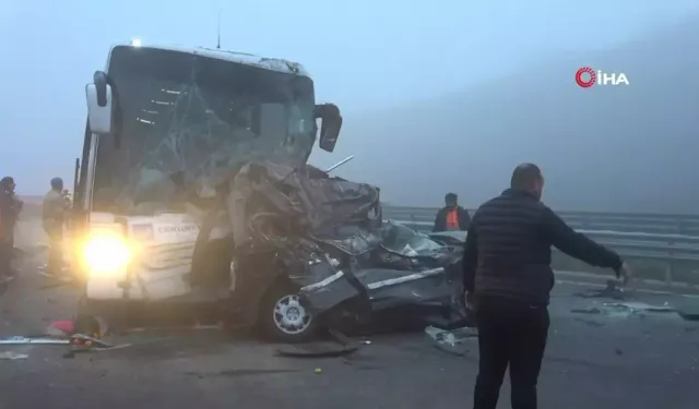 Sakarya'da feci kaza!.. Zincirleme kaza'da çok sayıda ölü ve yaralı!... olay yerinden görüntüler...