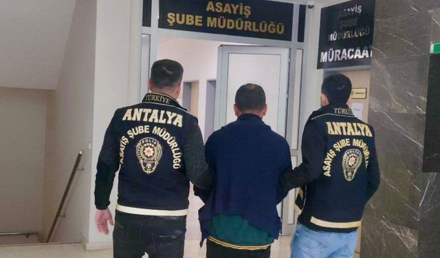 Antalya'da 53 Yıl Hapis Cezası ile Aranan Şahıs Yakalandı