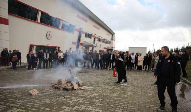 Gençlik ve Spor Müdürlüğü personeline yangın söndürme eğitimi