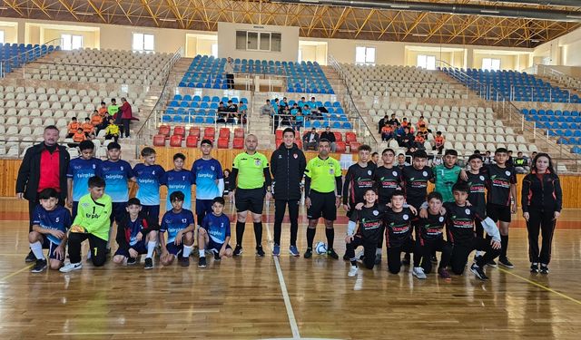 Futsal ilçe şampiyonası başladı