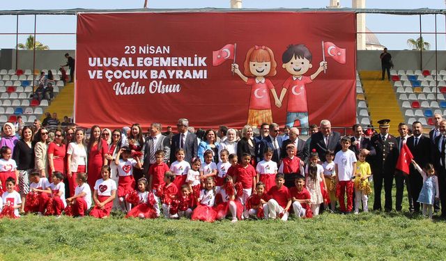 23 NİSAN COŞKUSU STADYUMA SIĞMADI!