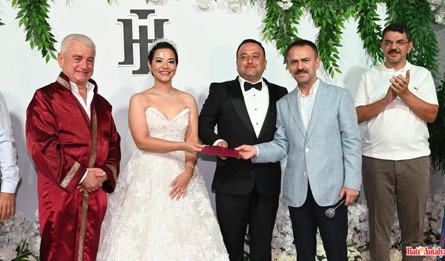 İrem ve Hasan Görkemli Bir Düğünle Dünya evine Girdi
