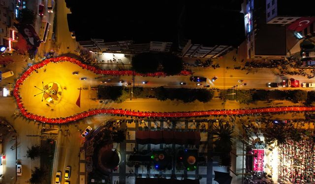 Cumhuriyetin Işığı Kumluca’da Parladı