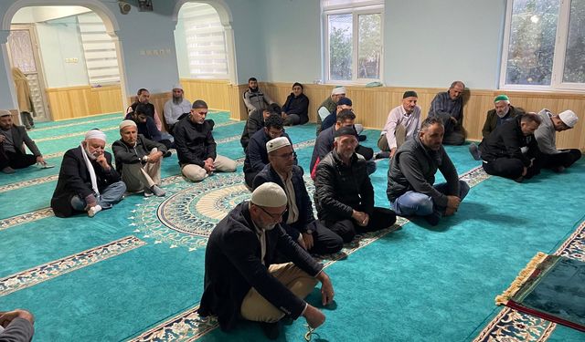 'Sabah Namazı Buluşmaları'na Pazar Halkası Eklendi!