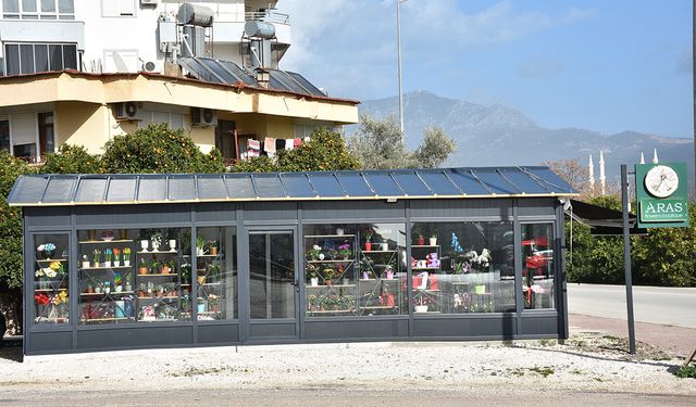 Kumluca Aras Flowers  Boutique Hizmete Açıldı