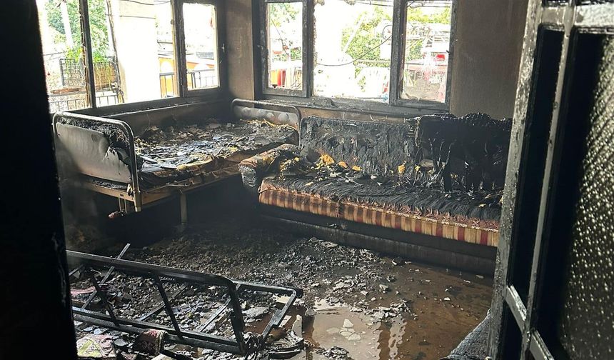 Turunçova'da 85 yaşındaki Huriye teyze'nin evinde yangın çıktı