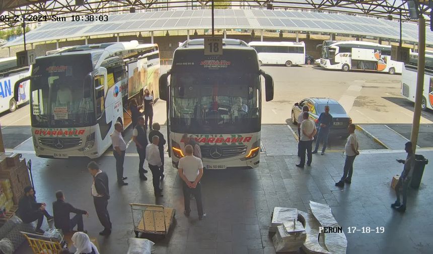 10 kişinin öldüğü trafik kazasına neden olan otobüsün Diyarbakır otogarından çıkış anları ortaya çıktı