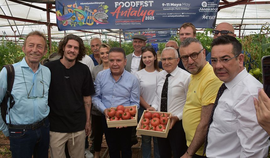 FoodFest Gastronomi Festivali  Kumluca Domatesiyle Başladı