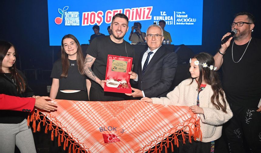 BLOK 3 KUMLUCA’YI SALLADI!