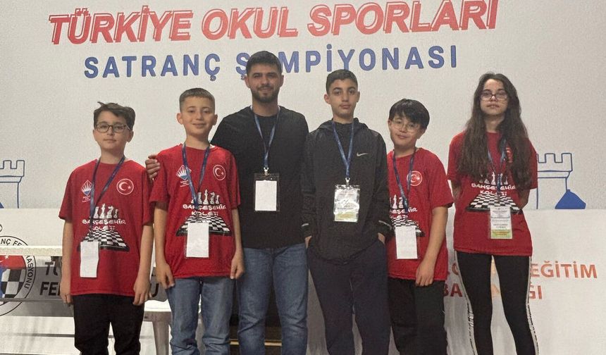 BAHÇEŞEHİR KOLEJİ SATRANÇ TAKIMI TÜRKİYE FİNALLERİNDE!