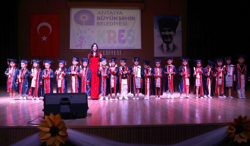 KUMLUCA BÜYÜKŞEHİR KREŞİ’NDE MEZUNİYET COŞKUSU