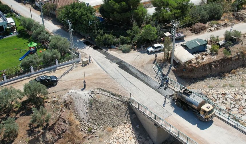 KUMLUCA BELEDİYESİ’NDEN  TOPTAŞ MAHALLESİ’NDE ASFALT ÇALIŞMASI