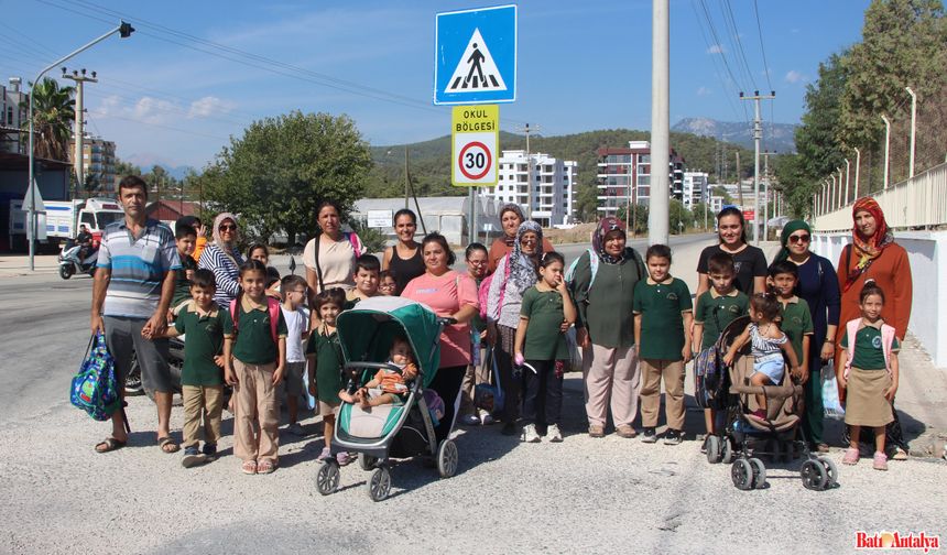 “ÜST GEÇİT İSTİYORUZ”