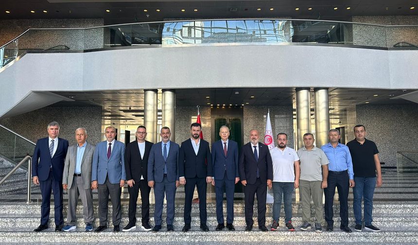 FAHRİ ÖZEN: “ÜRETİCİ VE İHRACATÇIMIZIN YANINDAYIZ”