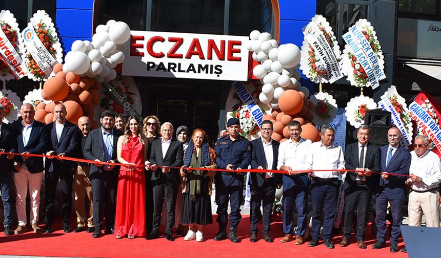 Parlamış Eczanesi Dualarla Açıldı