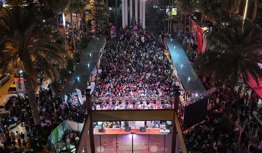 Kumluca’da Ramazan Sokağı Coşkusu