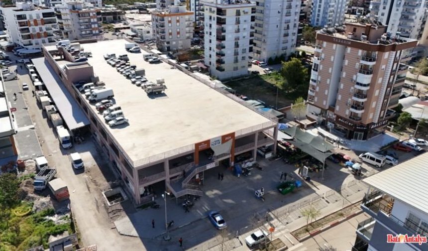 Kumluca’da Vatandaşlardan İkinci Pazar Yeri Talebi