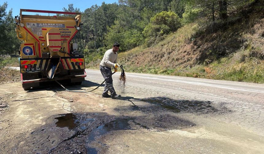 Büyükşehir’den Mavikent’te Yol Hamlesi