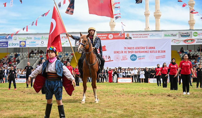 Kumluca’da 19 Mayıs Coşkusu