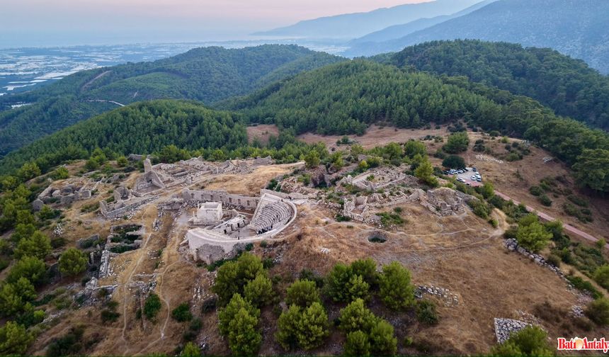 Güneş, Rhodiapolis Antik Kentine Dikkat Çekti