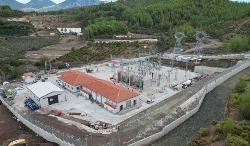 KUMLUCA’NIN YILLARDIR SÜREN ELEKTRİK SORUNUNA DEV YATIRIM!